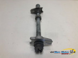 AXE DE ROUE ARRIERE KAWASAKI ER6 N 2011