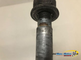 AXE DE ROUE ARRIERE KAWASAKI ER6 N 2011