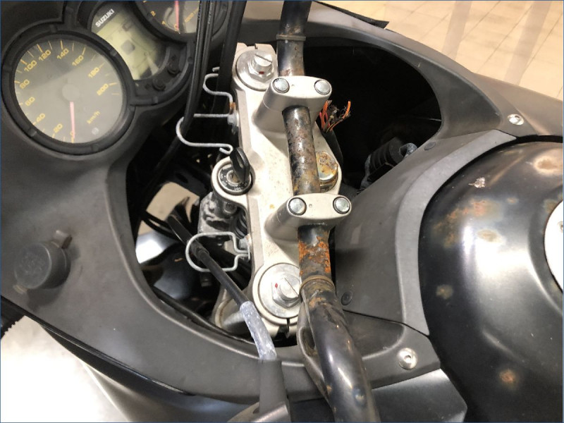 SUZUKI 650 DL VSTROM 