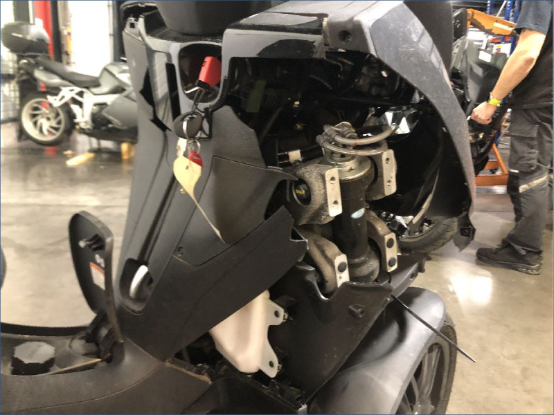 PIAGGIO 300 MP3 HPE