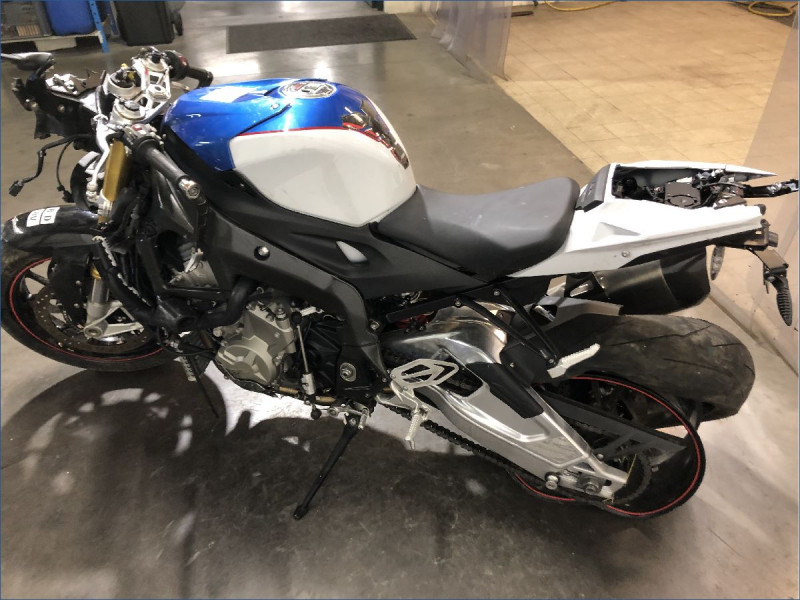 BMW S1000RR 