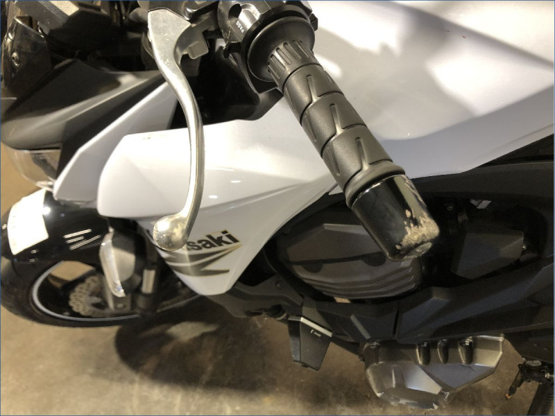 KAWASAKI Z800 