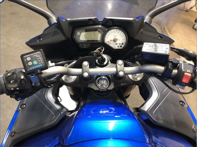 YAMAHA FZ8 