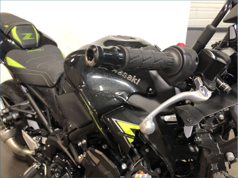 KAWASAKI Z900 
