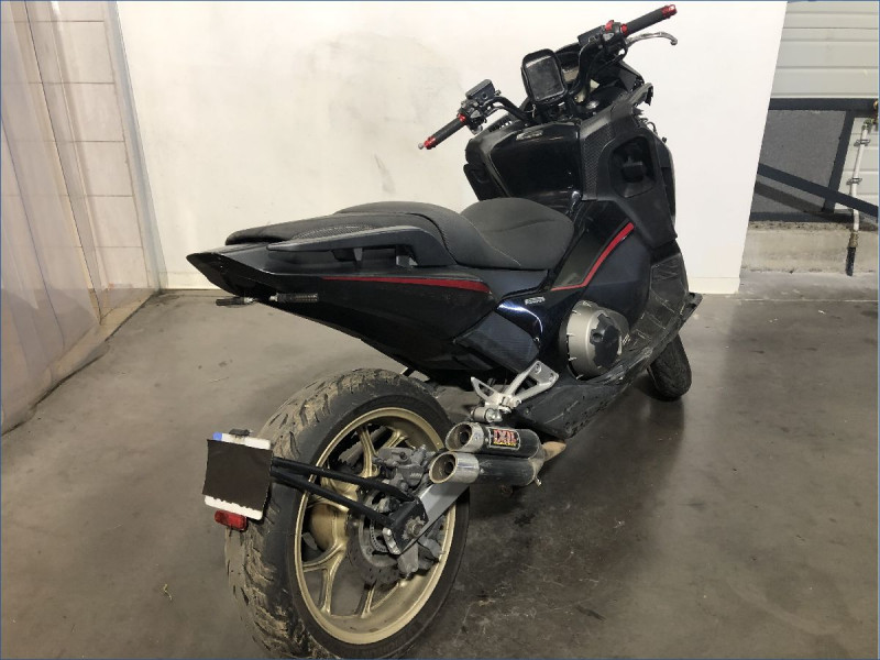 HONDA 750 INTEGRA 