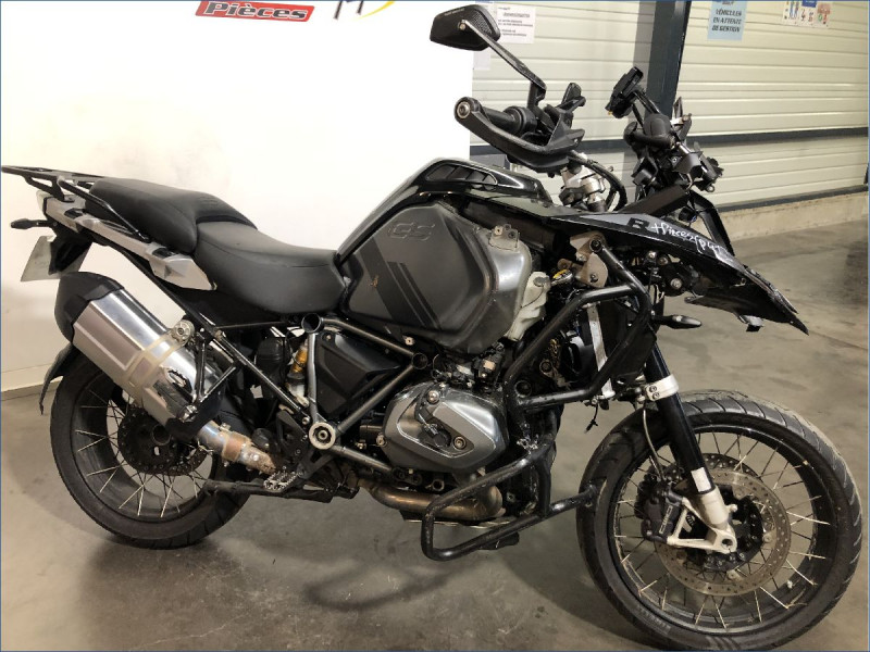 BMW R1250GS TRIPLE-BLACK