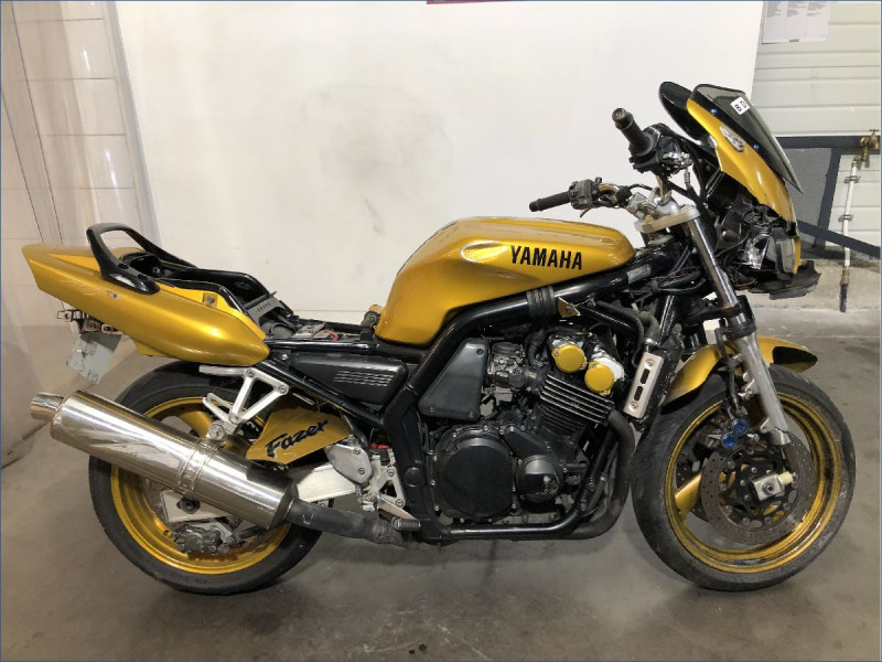 YAMAHA 600 FAZER 