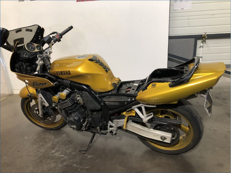YAMAHA 600 FAZER 