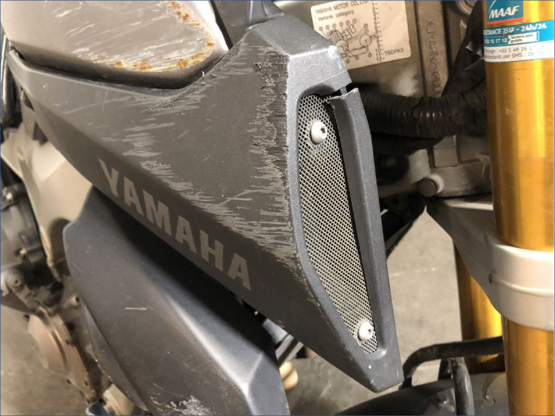 YAMAHA MT09 