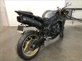 YAMAHA R1 