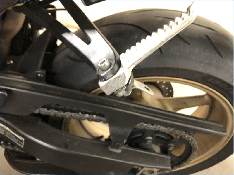 YAMAHA R1 
