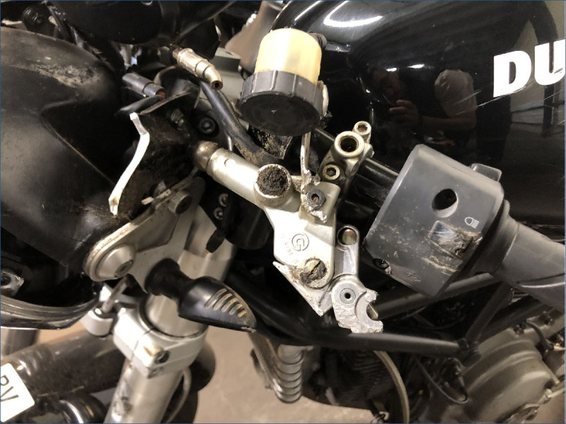 DUCATI 1000 S2R 