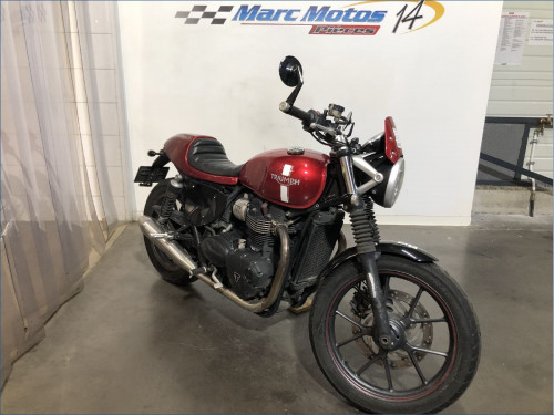 TRIUMPH 900 STREET TWIN 