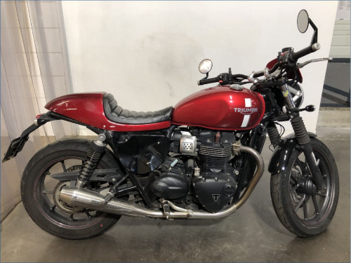 TRIUMPH 900 STREET TWIN 