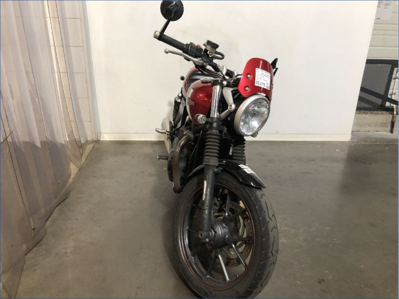 TRIUMPH 900 STREET TWIN 
