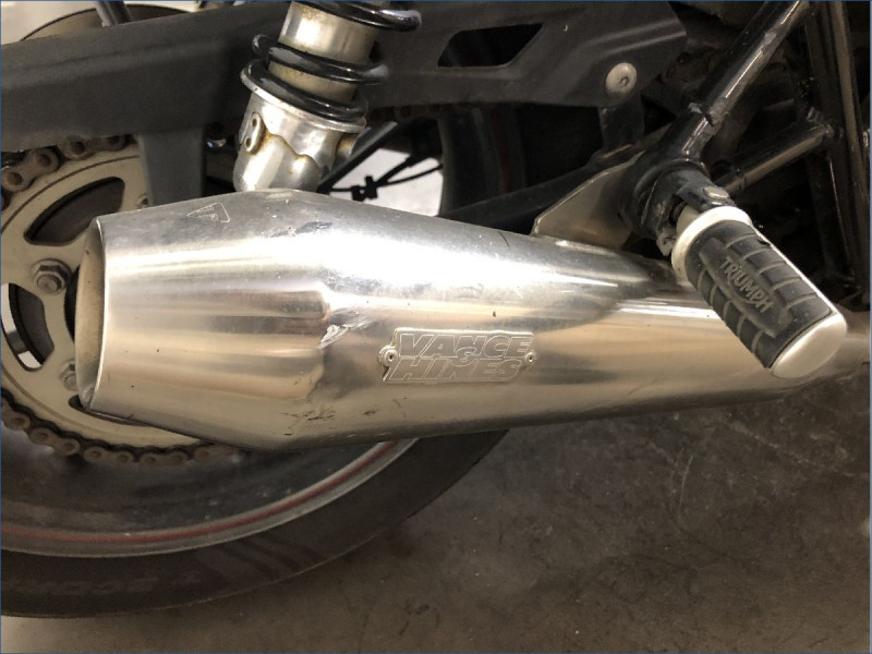 TRIUMPH 900 STREET TWIN 