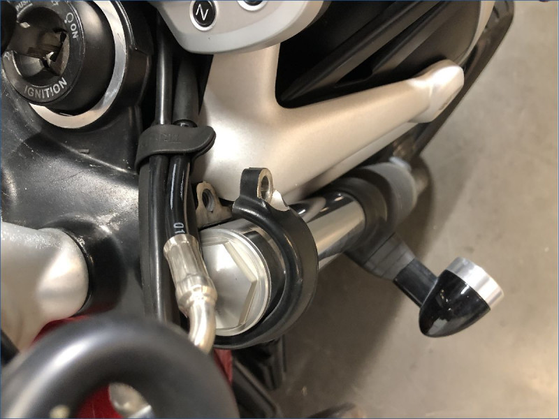 TRIUMPH 900 STREET TWIN 