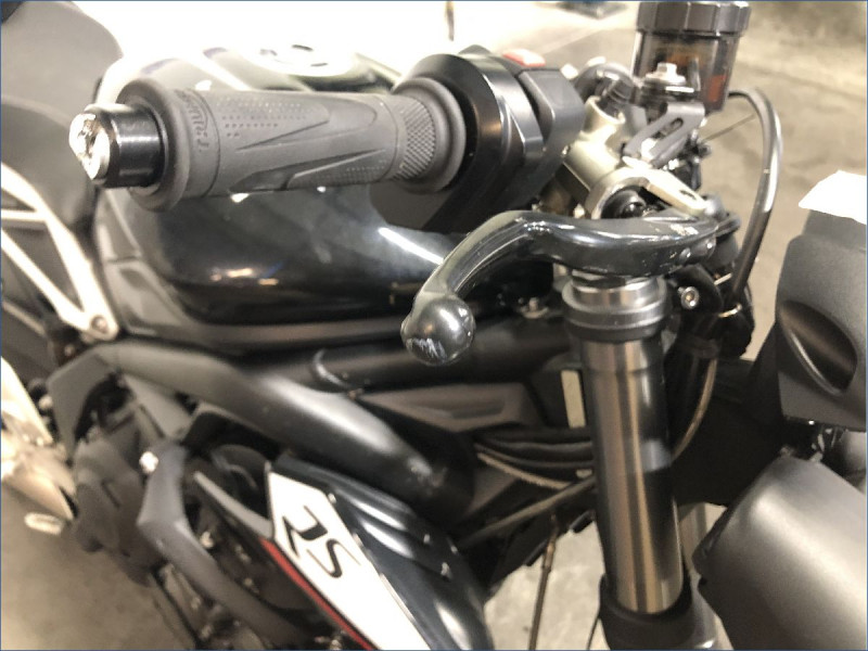 TRIUMPH 765 STREET TRIPLE RS