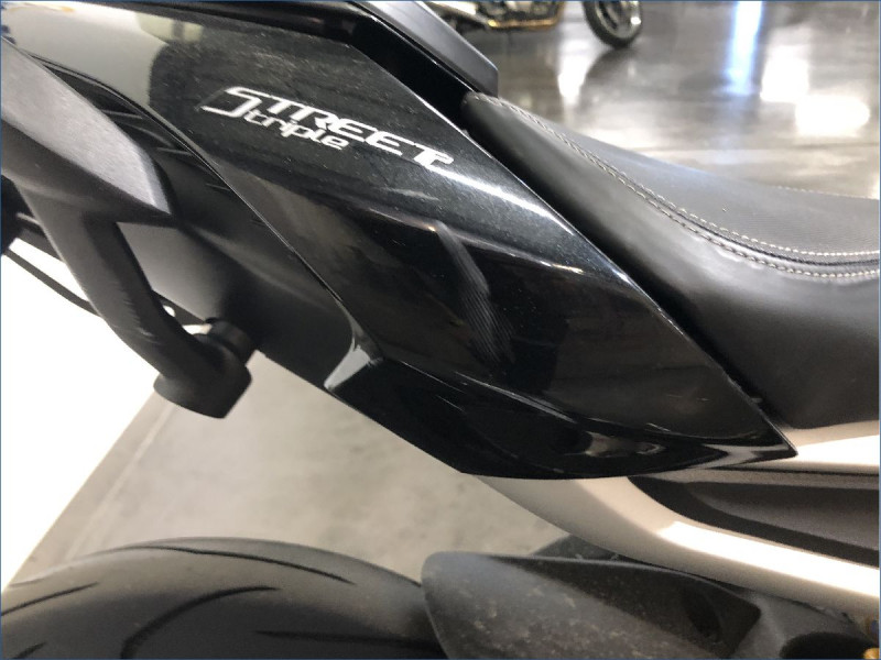 TRIUMPH 765 STREET TRIPLE RS