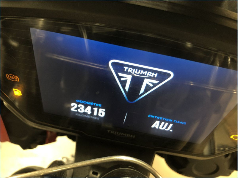 TRIUMPH 765 STREET TRIPLE RS