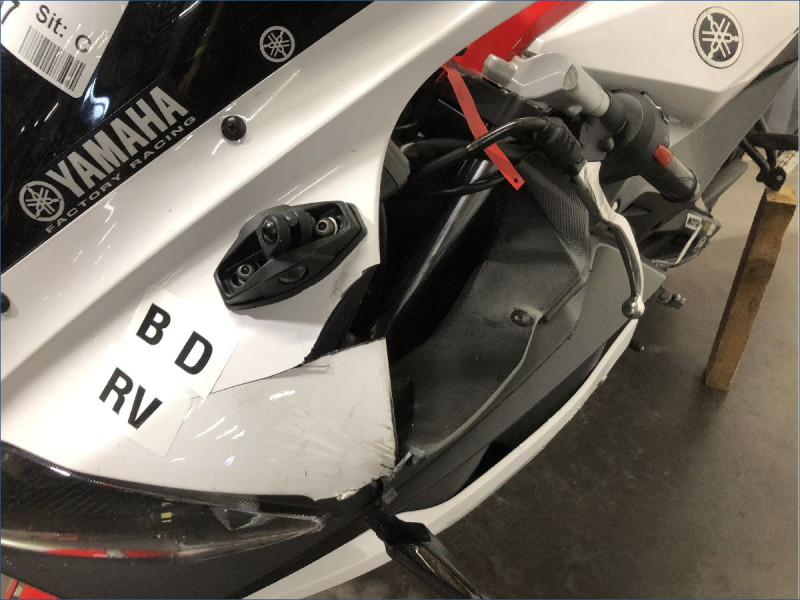 YAMAHA 125 YZF R 