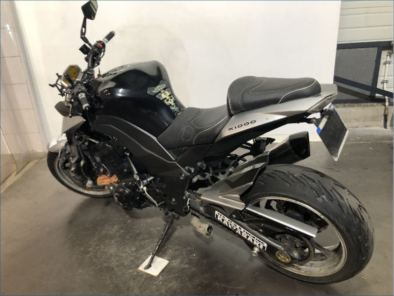 KAWASAKI Z1000 
