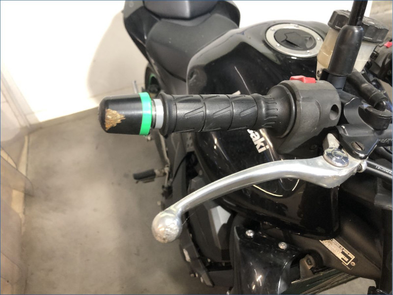 KAWASAKI Z750 