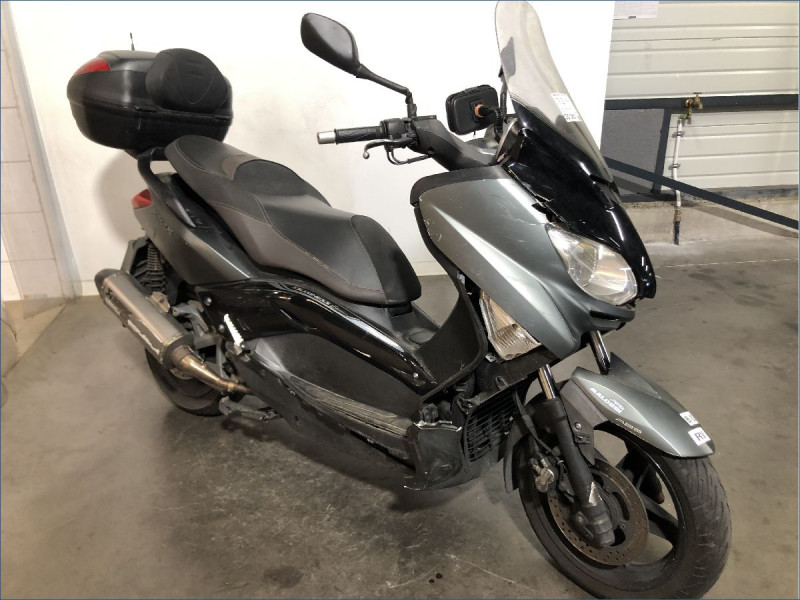 YAMAHA 125 XMAX 