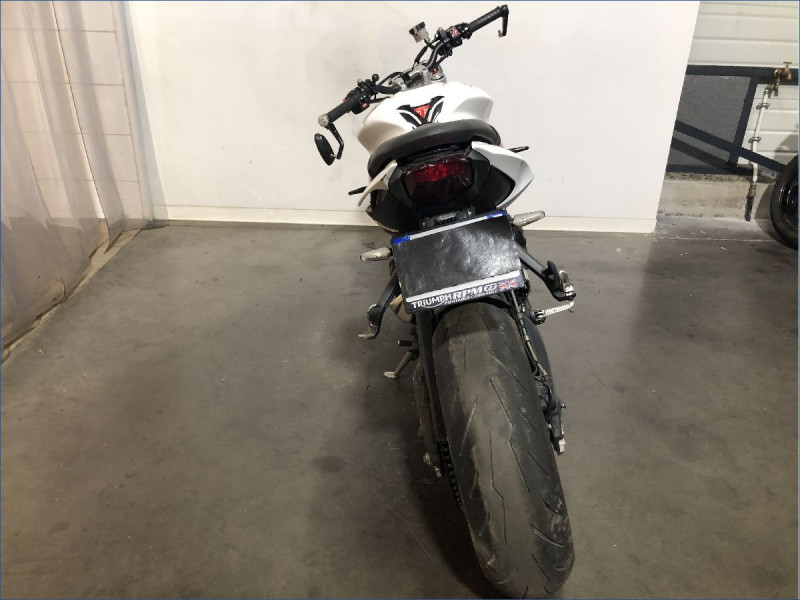 TRIUMPH 675 STREET TRIPLE R