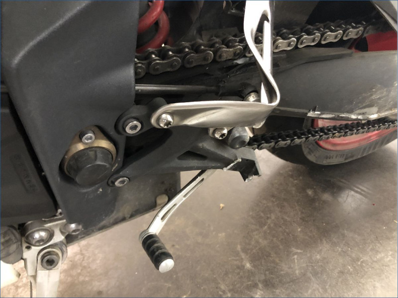 TRIUMPH 675 STREET TRIPLE R
