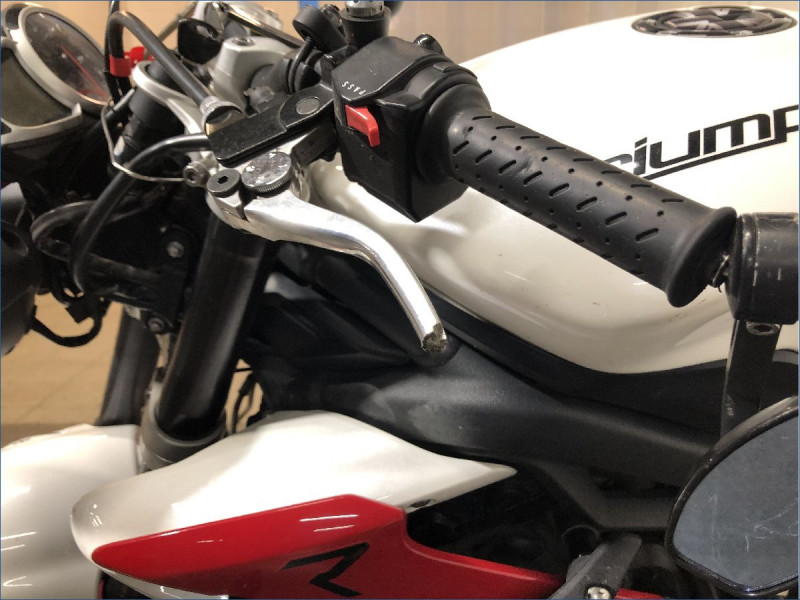 TRIUMPH 675 STREET TRIPLE R