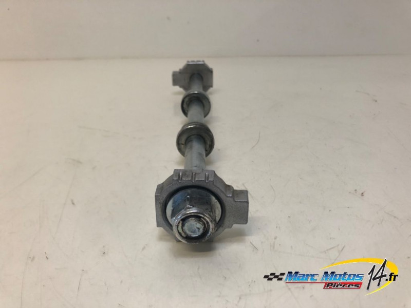 AXE DE ROUE ARRIERE KTM 125 DUKE ABS 2019