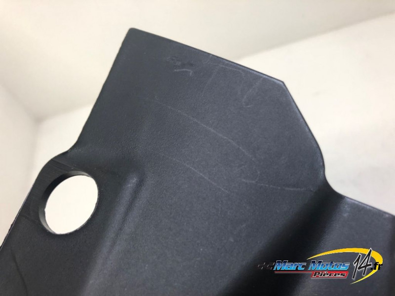 PASSAGE DE ROUE KTM 125 DUKE ABS 2019