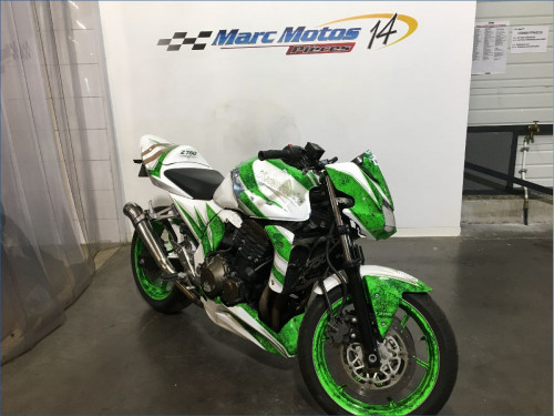 KAWASAKI Z750 