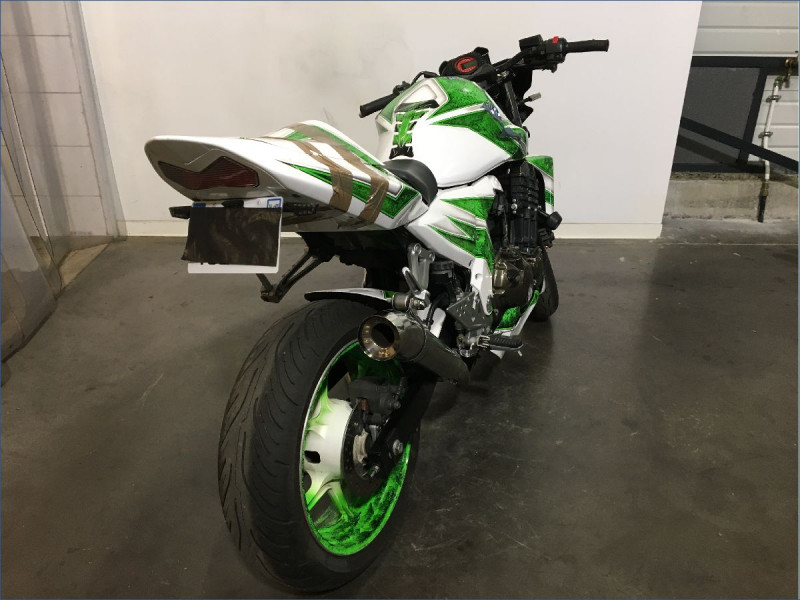 KAWASAKI Z750 