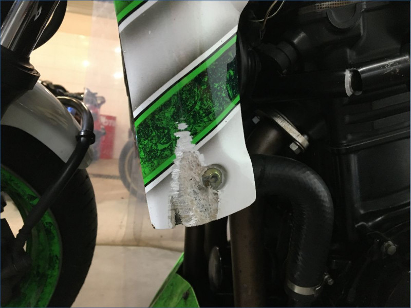 KAWASAKI Z750 