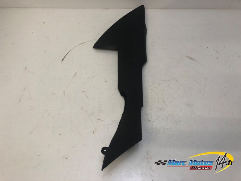 CACHE LATERAL INTERMEDIAIRE DROIT KAWASAKI 650 VERSYS ABS MTT1 2013