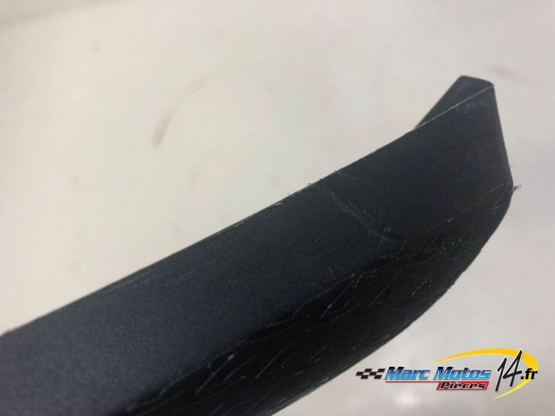 CACHE LATERAL INTERMEDIAIRE DROIT KAWASAKI 650 VERSYS ABS MTT1 2013