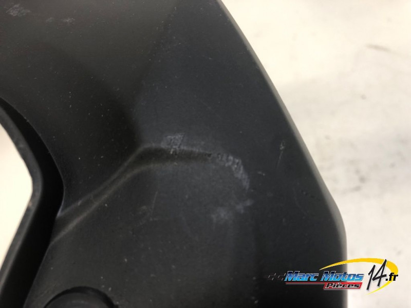 JONCTION ARRIERE DE CACHES LATERAUX KAWASAKI 650 VERSYS ABS MTT1 2013