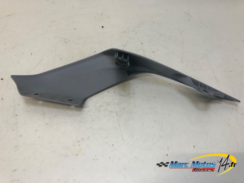 CACHE LATERAL DROIT YAMAHA MT07 ABS A2 2021