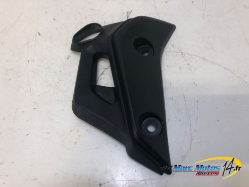 ECOPE DE RADIATEUR DROITE YAMAHA MT07 ABS A2 2021