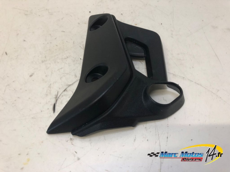 ECOPE DE RADIATEUR DROITE YAMAHA MT07 ABS A2 2021