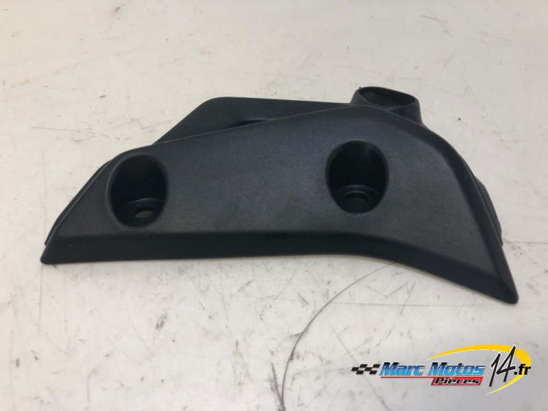 ECOPE DE RADIATEUR DROITE YAMAHA MT07 ABS A2 2021