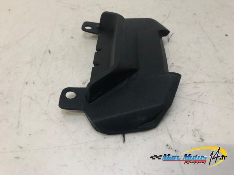 ENTOURAGE DE FEU ARRIERE YAMAHA MT07 ABS A2 2021