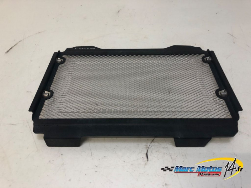 GRILLE DE RADIATEUR YAMAHA MT07 ABS A2 2021