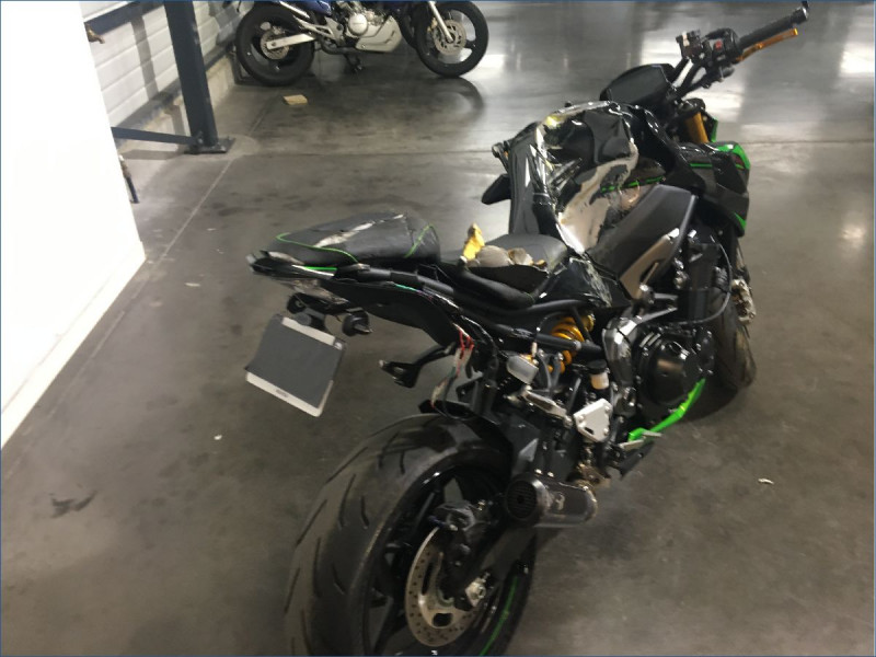 KAWASAKI Z900 