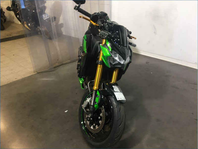 KAWASAKI Z900 