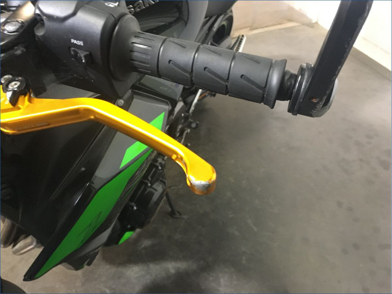 KAWASAKI Z900 