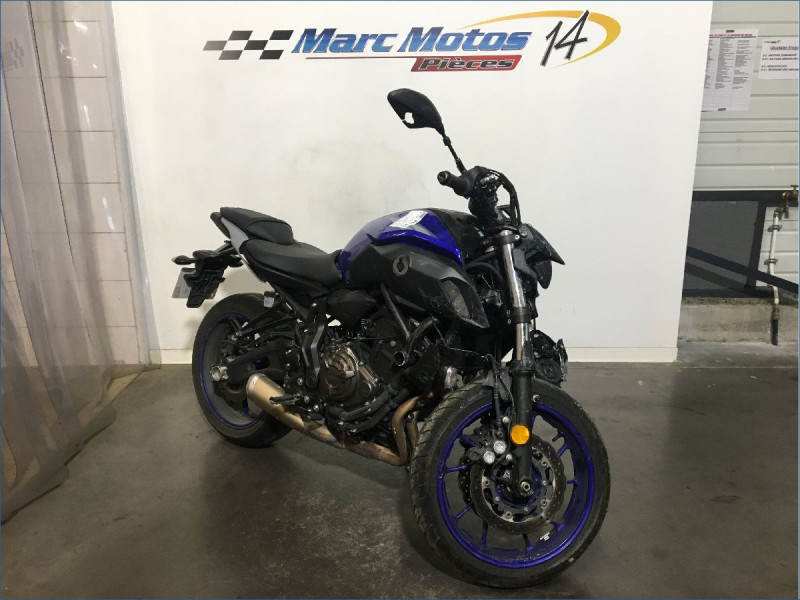 YAMAHA MT07 
