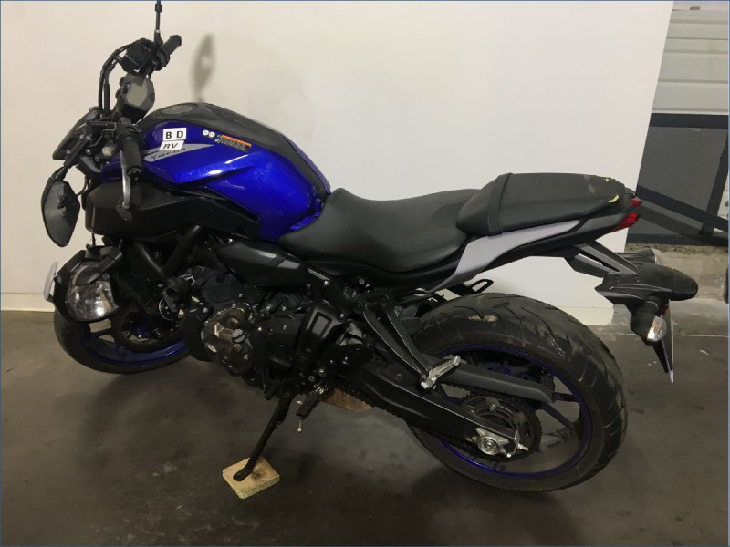 YAMAHA MT07 